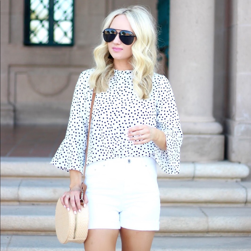 B+W Top